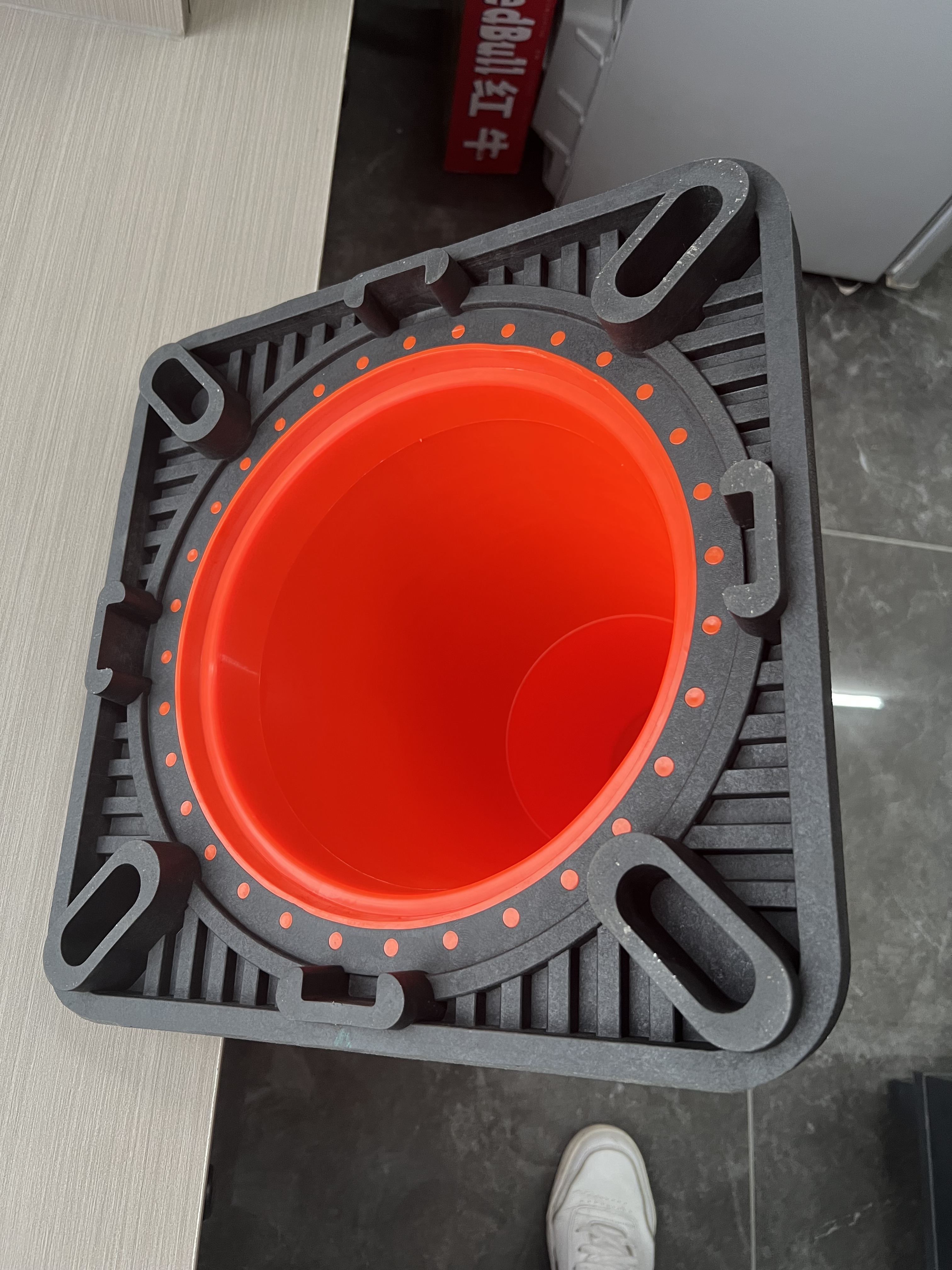 RC750G-1 30' KON TRAFIK PVC ASAS HITAM - STD EROPAH 